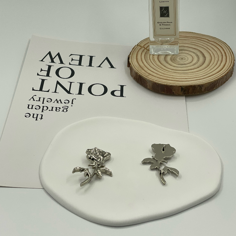 Rose Shaped Decorative Metal Buttons, Silver Tone Ornamental Fasteners for Clothing & DIY Crafts - Image 2