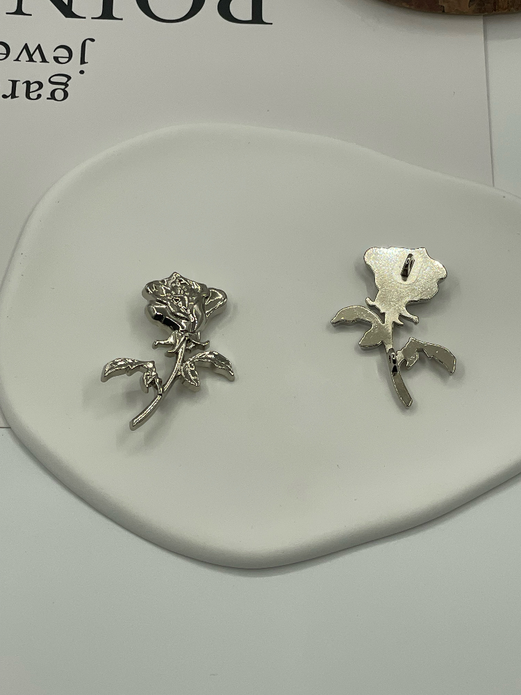 Rose Shaped Decorative Metal Buttons, Silver Tone Ornamental Fasteners for Clothing & DIY Crafts
